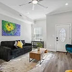 Brand New 5Br, Outdoor Seating, Parking