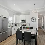 Brand New 5Br, Outdoor Seating, Parking